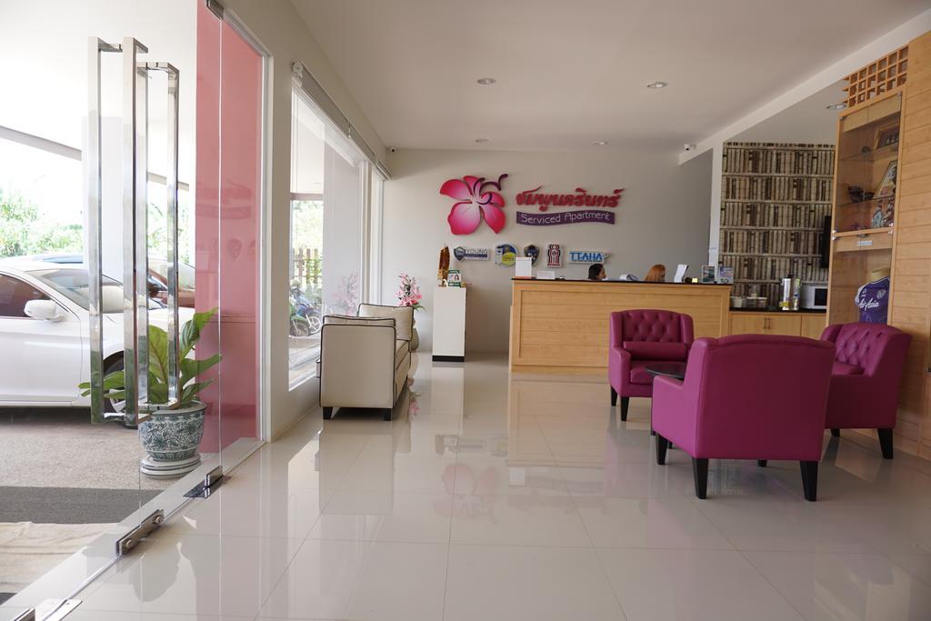 Chompu Nakarin Apartment Trang Bagian luar foto
